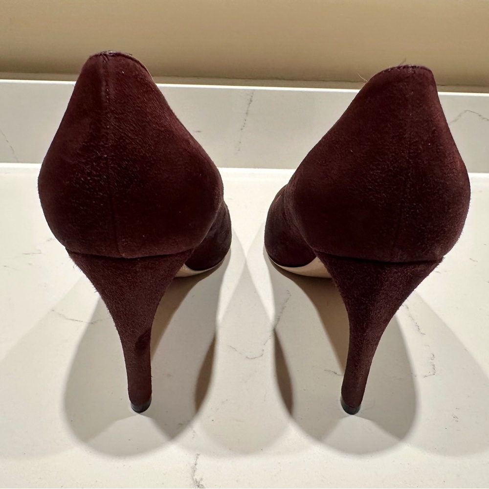 Giorgio Armani Dark Burgundy Suede Pointed Toe Heels - size 8.5 / 38.5 - Picture 5 of 8